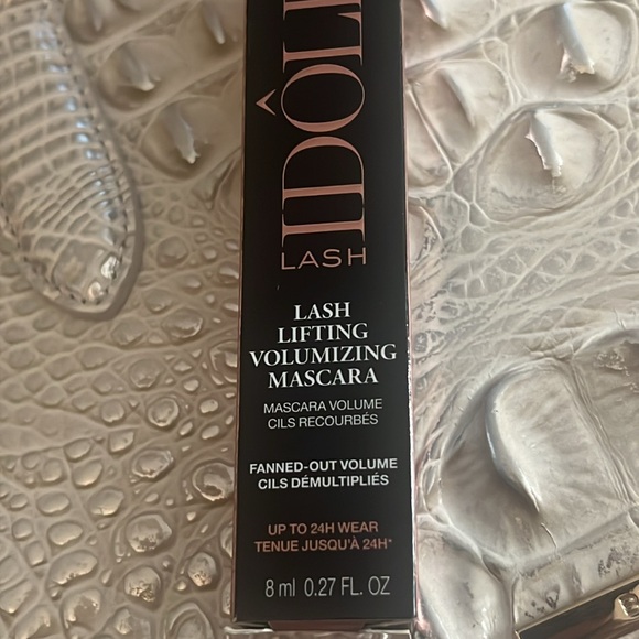 LANCOME IDOLE LASH LIFTING BLACK MASCARA NIB - Picture 5 of 14